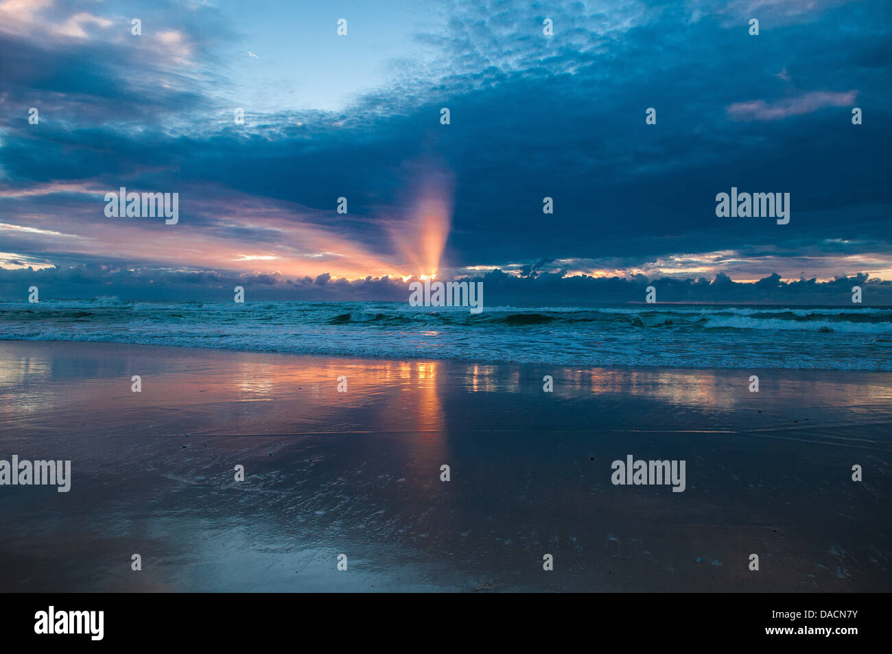 Moreton island sunrise hi-res stock photography and images - Alamy