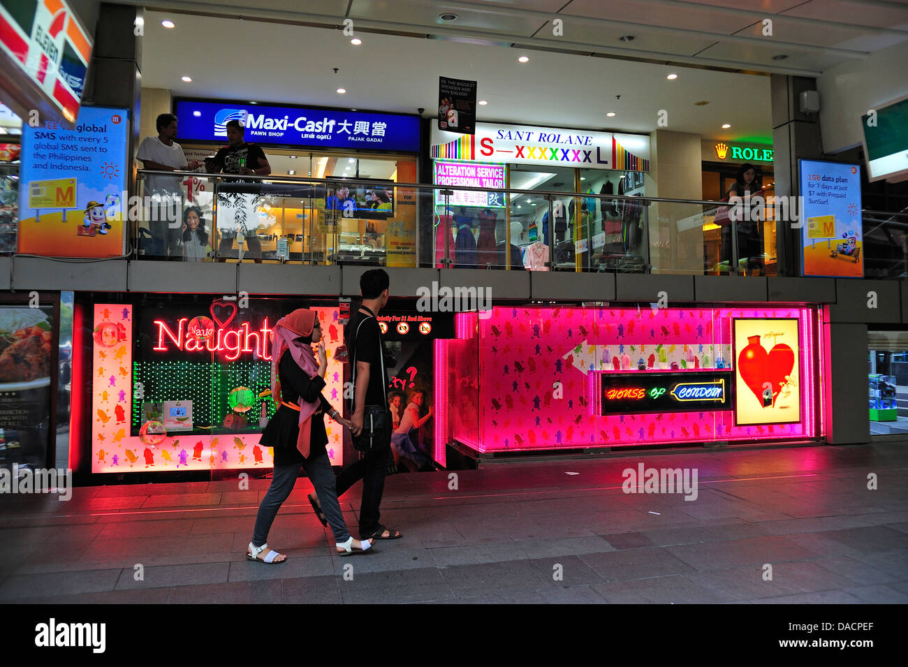 lucky plaza shop