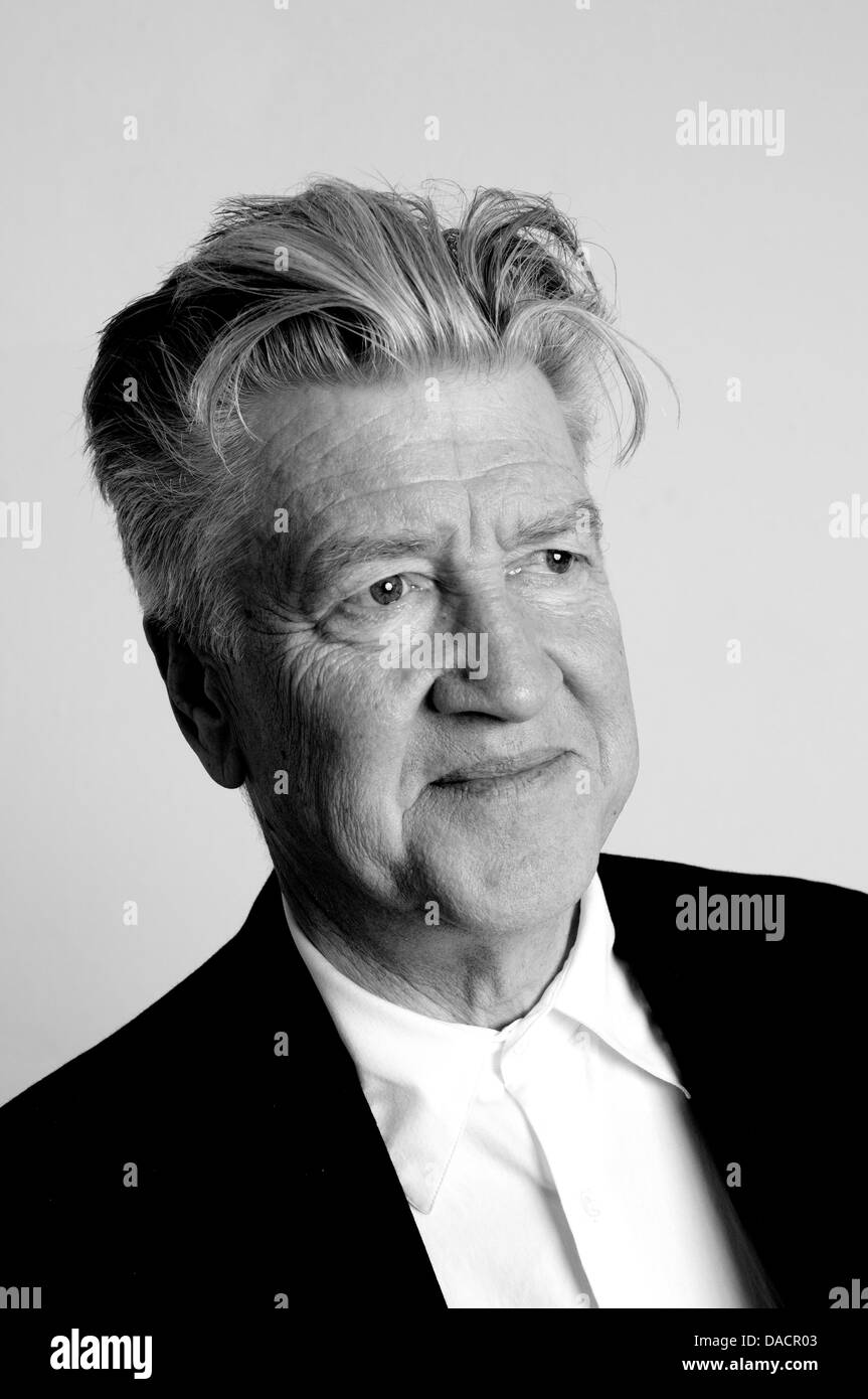 FILE - An archive picture dated 07 October 2010 shows the US American director David Lynch during the awarding of the 35th Kaiserring in Goslar, Germany. Photo: Jan Knoff Stock Photo
