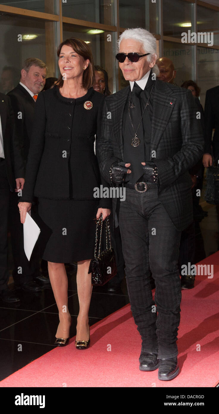 Fashion designer Karl Lagerfeld and the Monegasque Princess Caroline Stock  Photo - Alamy