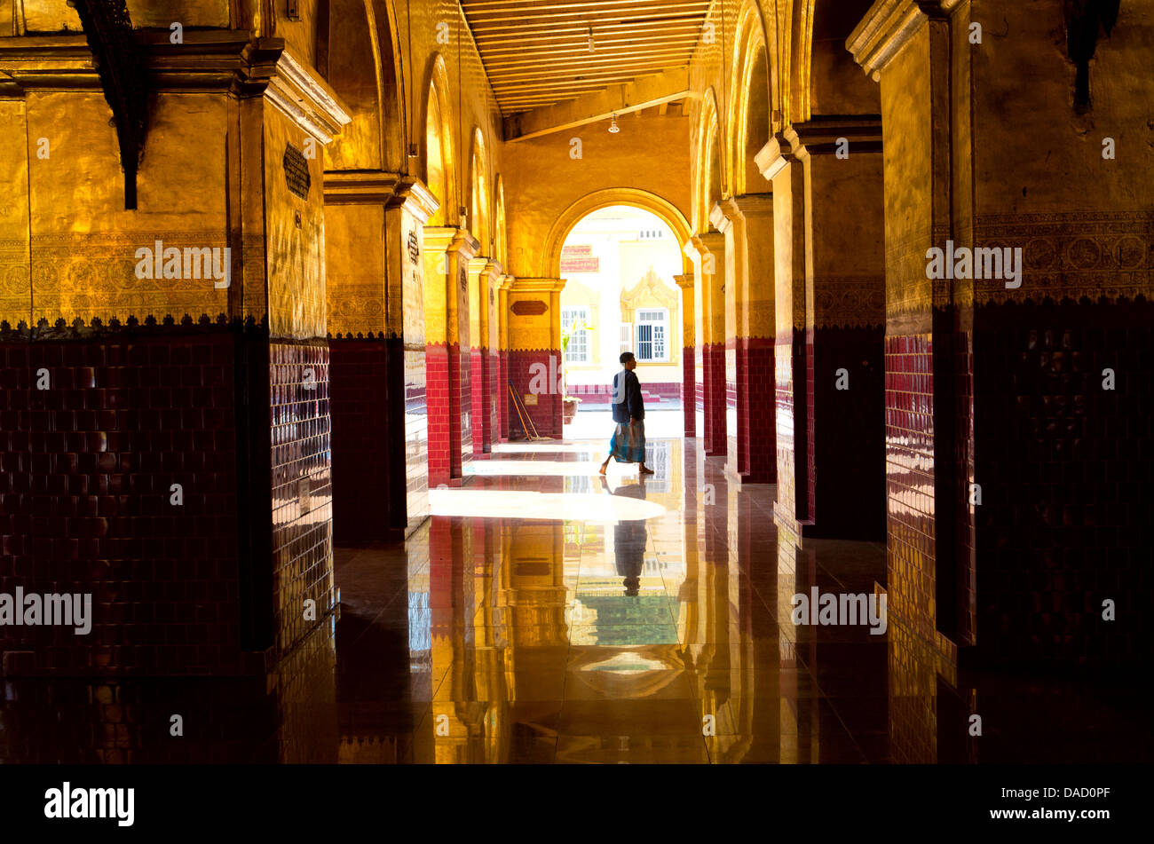 Courtyard With Columns And Ceiling Covered In Gold Leaf