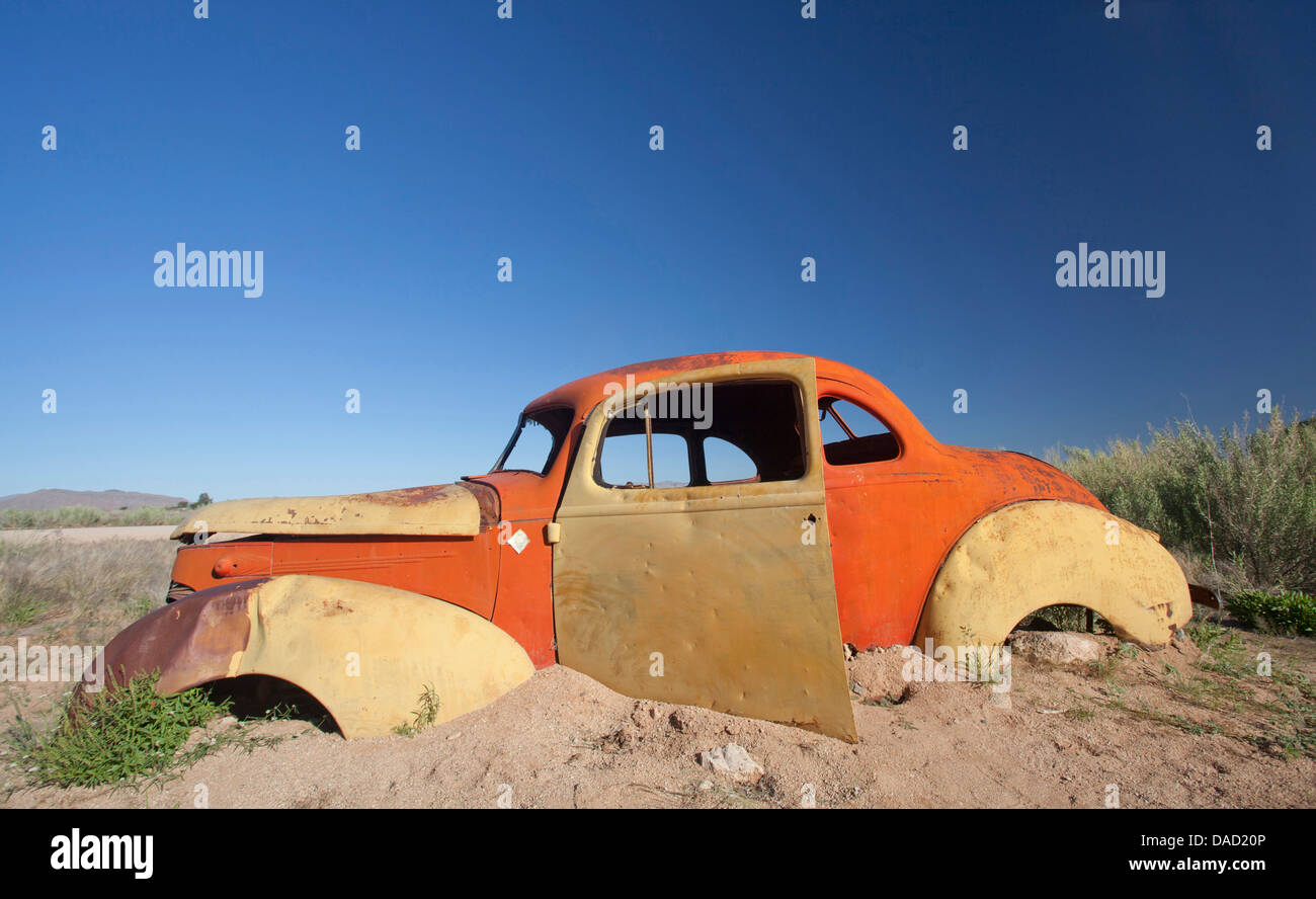 Abandoned car park hi-res stock photography and images - Alamy