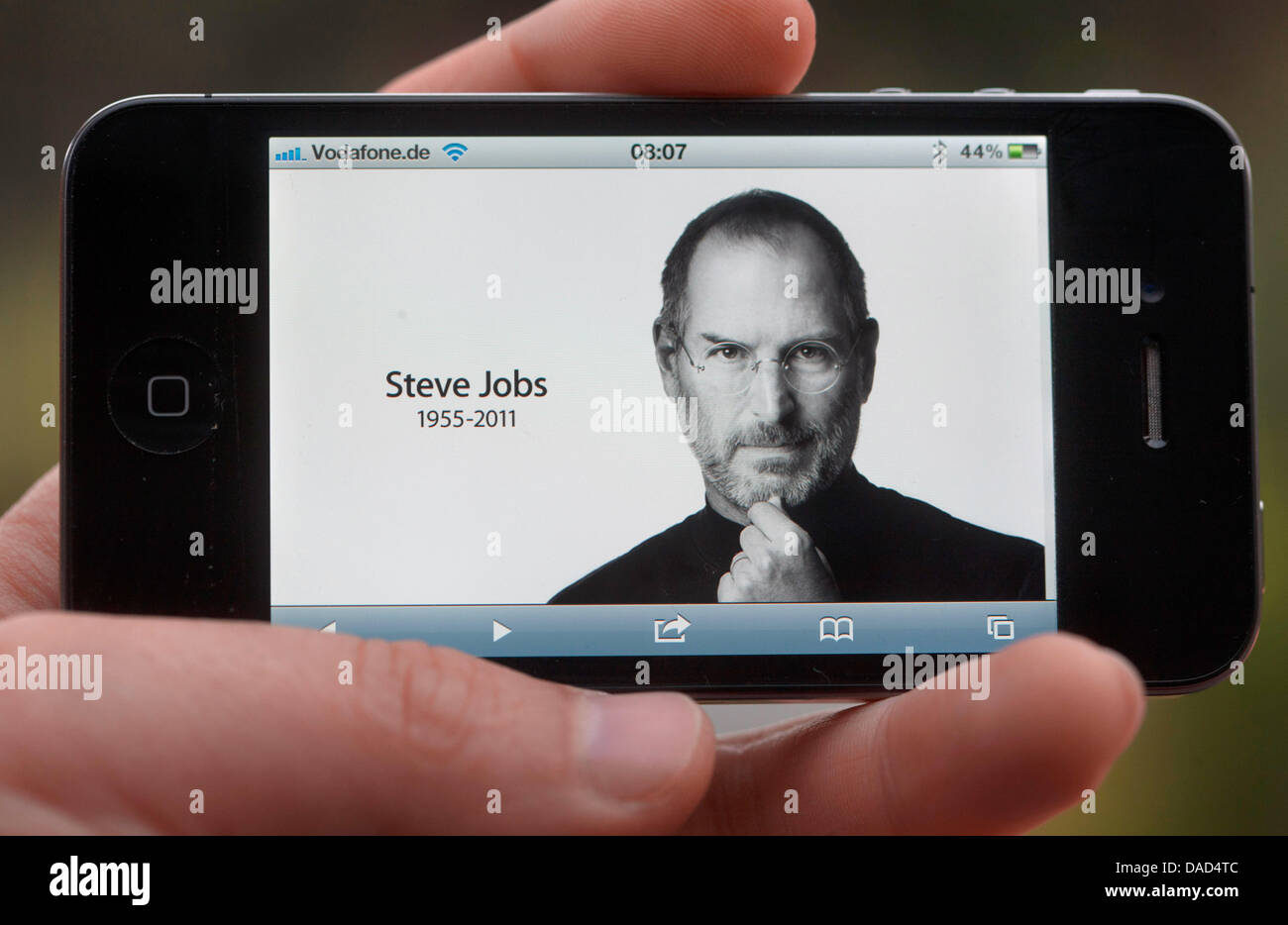 Steve jobs death hires stock photography and images Alamy