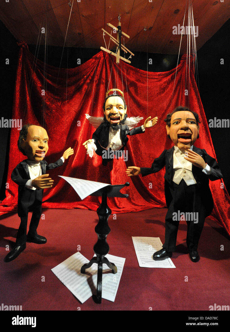 The Three Tenors are featured as puppets in a showcase in Augsburg