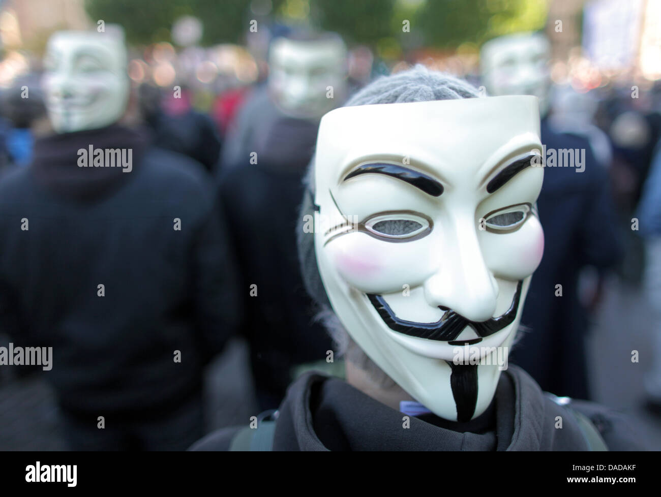 Купить Маску Анонимуса В Магазине
