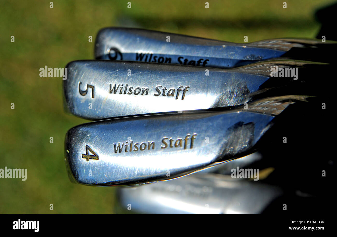 Wilson Staff Golf Clubs numbered irons Stock Photo Alamy