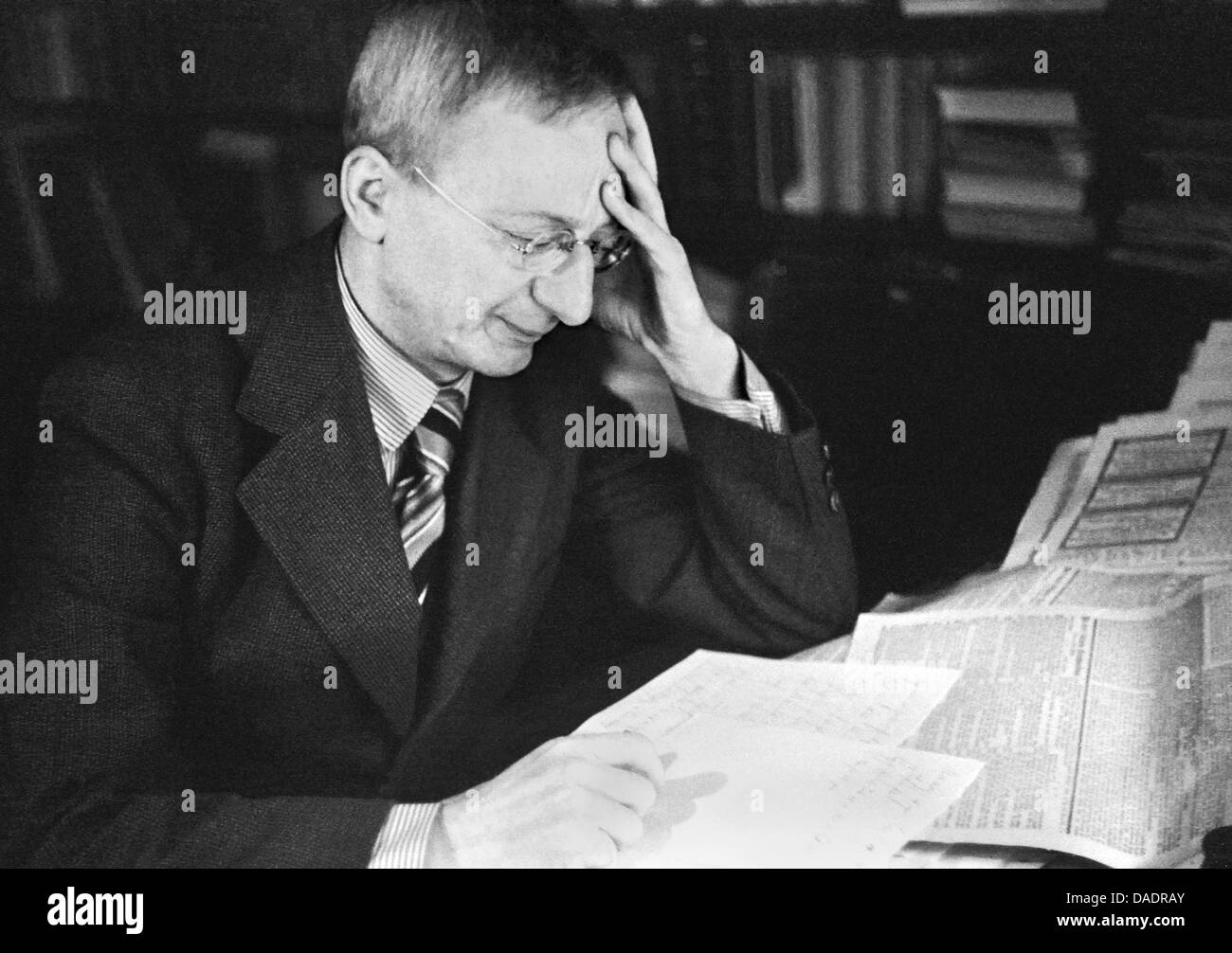 Author Alfred Doeblin in exile in France in 1938. Portrait by photographer Fred Stein (1909-1967) who emigrated 1933 from Nazi Germany to France and finally to the USA. Stock Photo