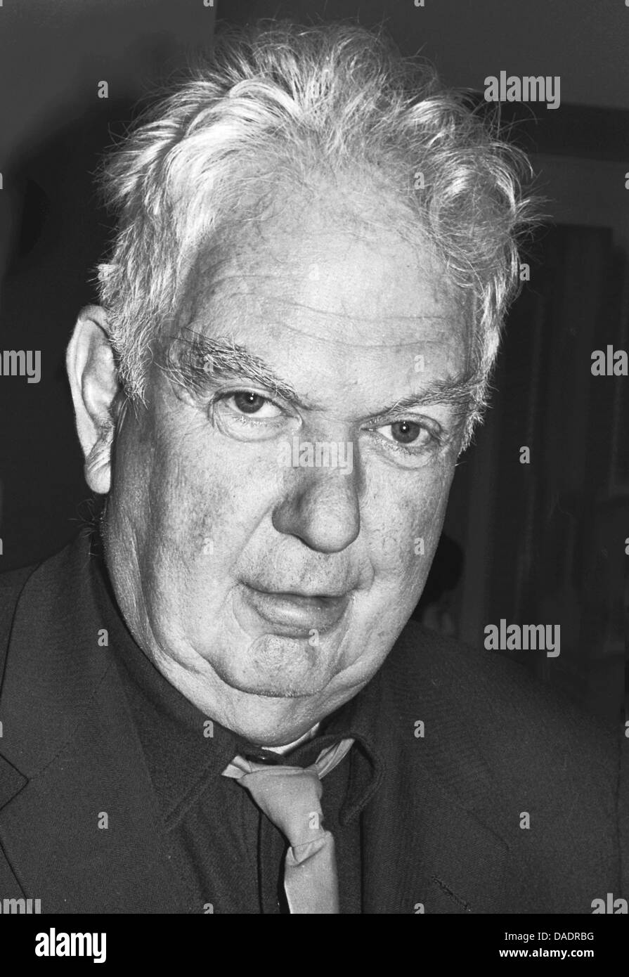 Artist Alexander Calder in 1952. Portrait by photographer Fred Stein (1909-1967) who emigrated 1933 from Nazi Germany to France and finally to the USA. Stock Photo