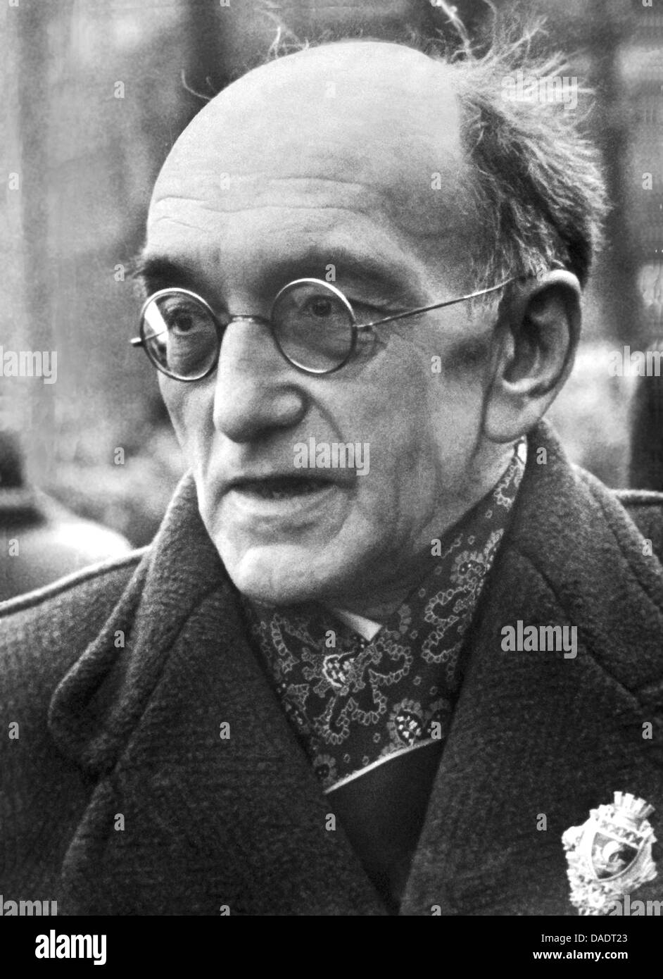 French ethnologist Paul Rivet in 1936. Portrait by photographer Fred Stein  (1909-1967) who emigrated 1933 from Nazi Germany to France and finally to  the USA Stock Photo - Alamy
