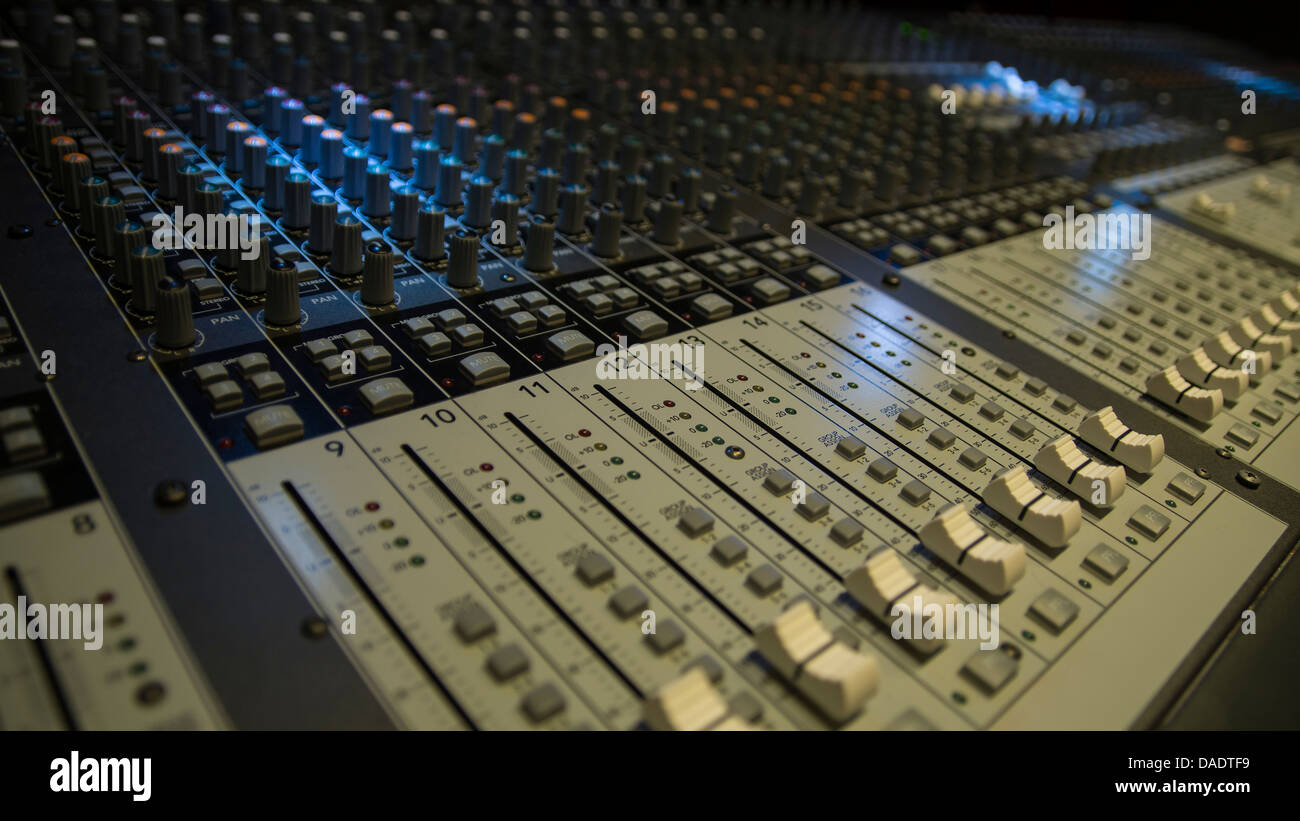 Germany, Munich, Controls and dials on audio mixer Stock Photo Alamy
