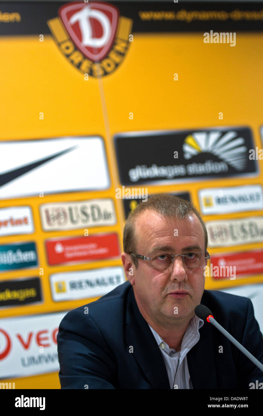 Andreas Ritter, SG Dynamo Dresden club president, speaks during a press conference at Glueckgas Arena in Dresden, Germany, 02 November 2011. During the press conference, Managing Director of SG Dynamo Dresden Oppitz as well as Boerner, organization and events director, commented on the complaint by the supervisory committee of the German Football Association. Photo: Arno Burgi Stock Photo