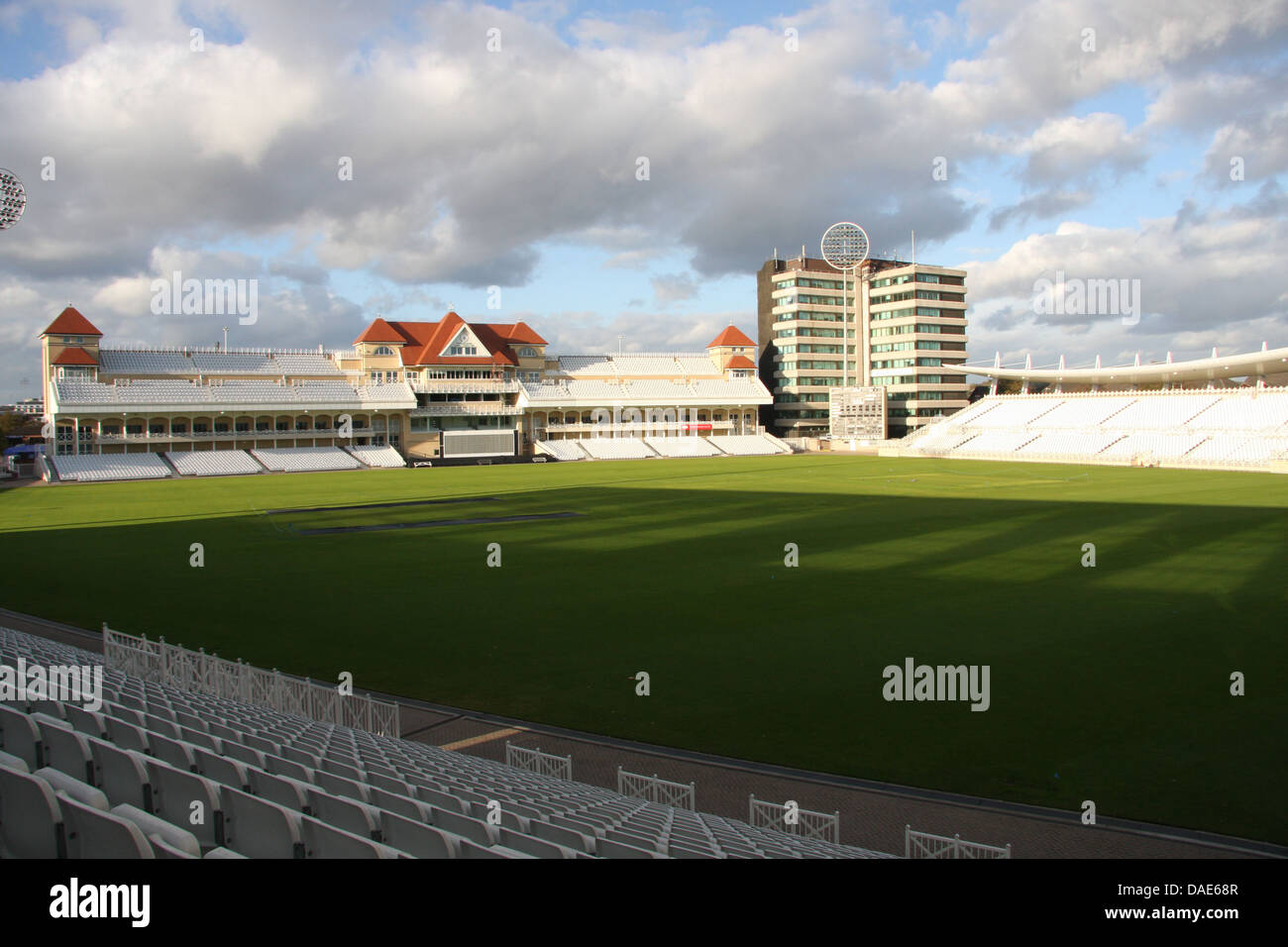 Nottinghamshire county cricket club hires stock photography and images