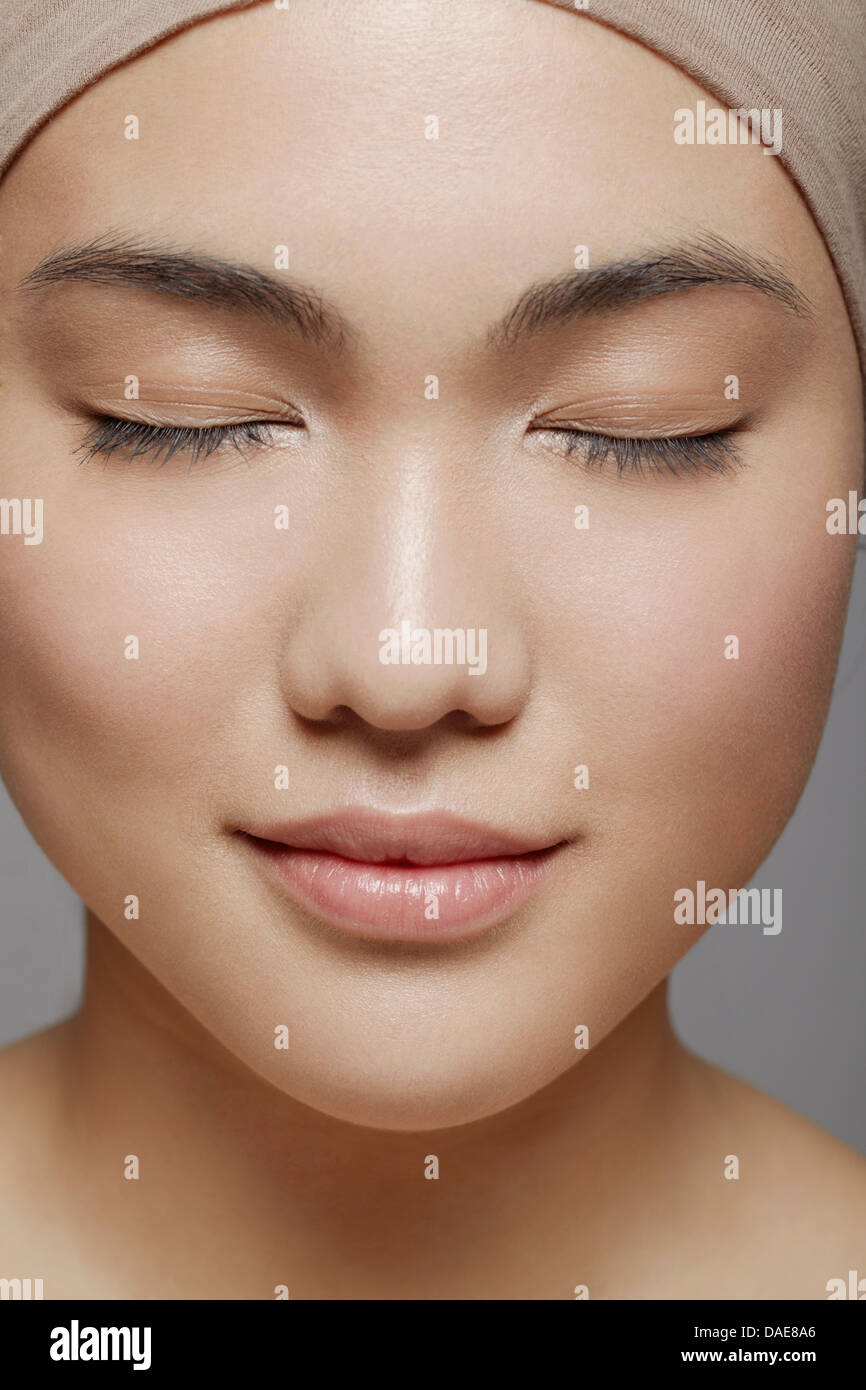 Woman eyes closed hires stock photography and images Alamy