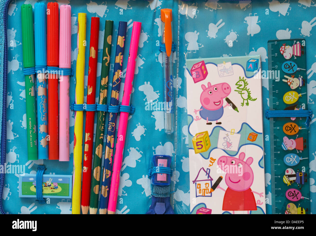 Peppa pig ruler hi-res stock photography and images - Alamy