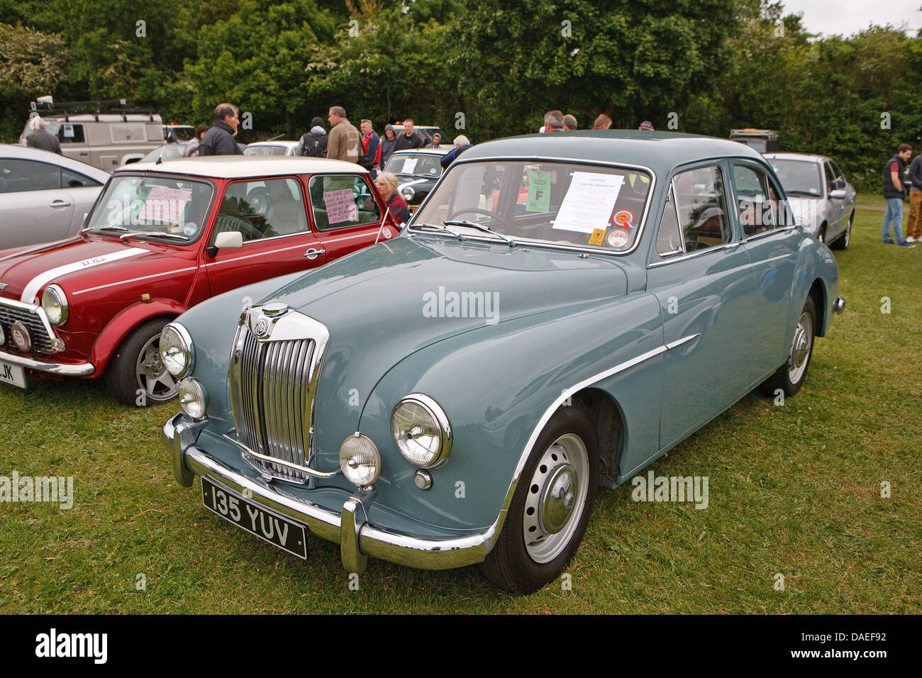 Mg magnette hi-res stock photography and images - Alamy