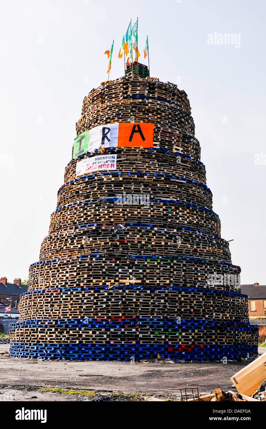 Belfast, Northern Ireland, 11th July 2013 Shankill Road bonfire Stock