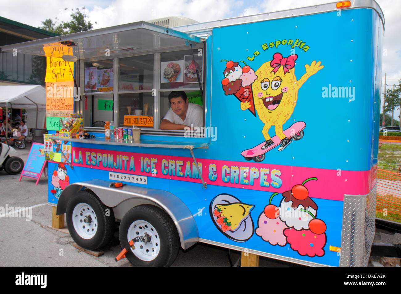 Ice cream vendor man men male hires stock photography and images Alamy