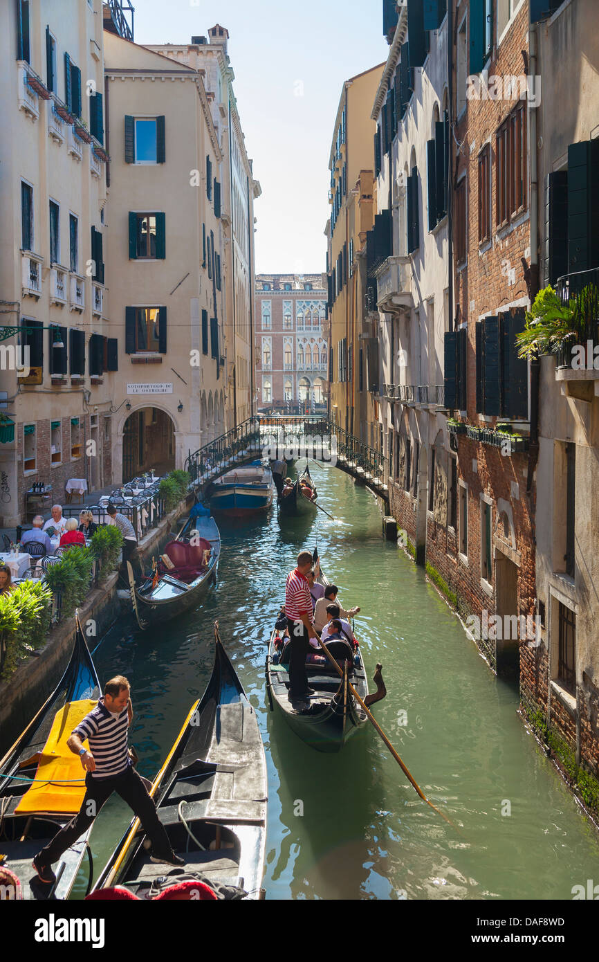 Venice st marks cathedral canal hi-res stock photography and images - Alamy