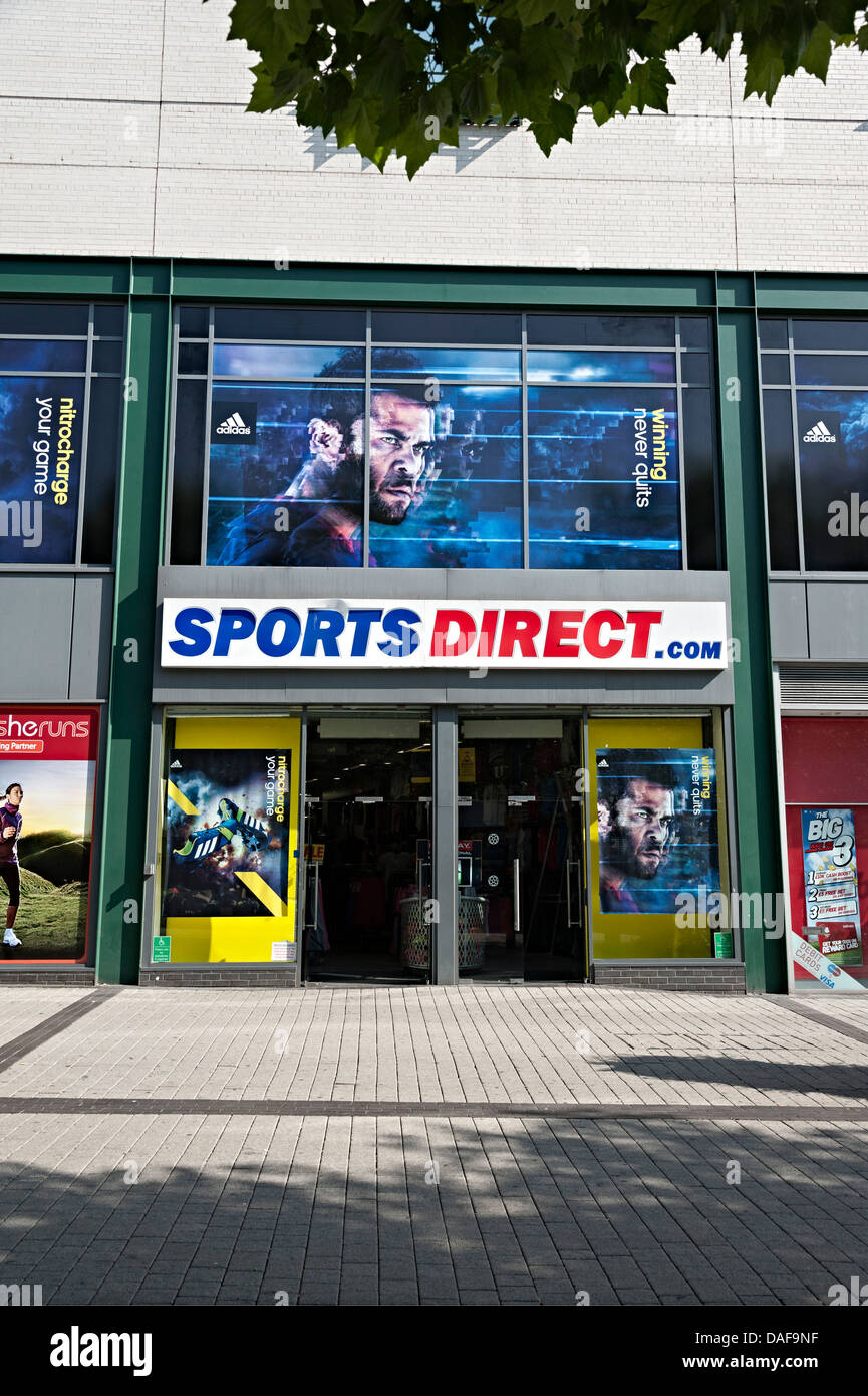 Sale sports direct sports fashion hi-res stock photography and images -  Alamy