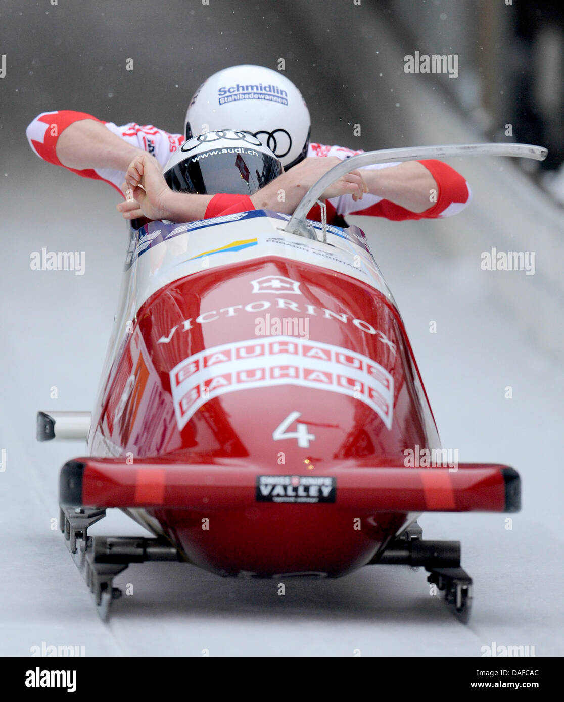 Swiss bob-sleighers Beat Hefti and Thomas Lamparter are pictured during their third run at the FIBT Bob & Skeleton World Championships 2011 in Koenigsee, Germany, 19 Februaray 2011. The Bob/Skeleton World Championships take place until 27 February 2011. Photo: Tobias Hase Stock Photo