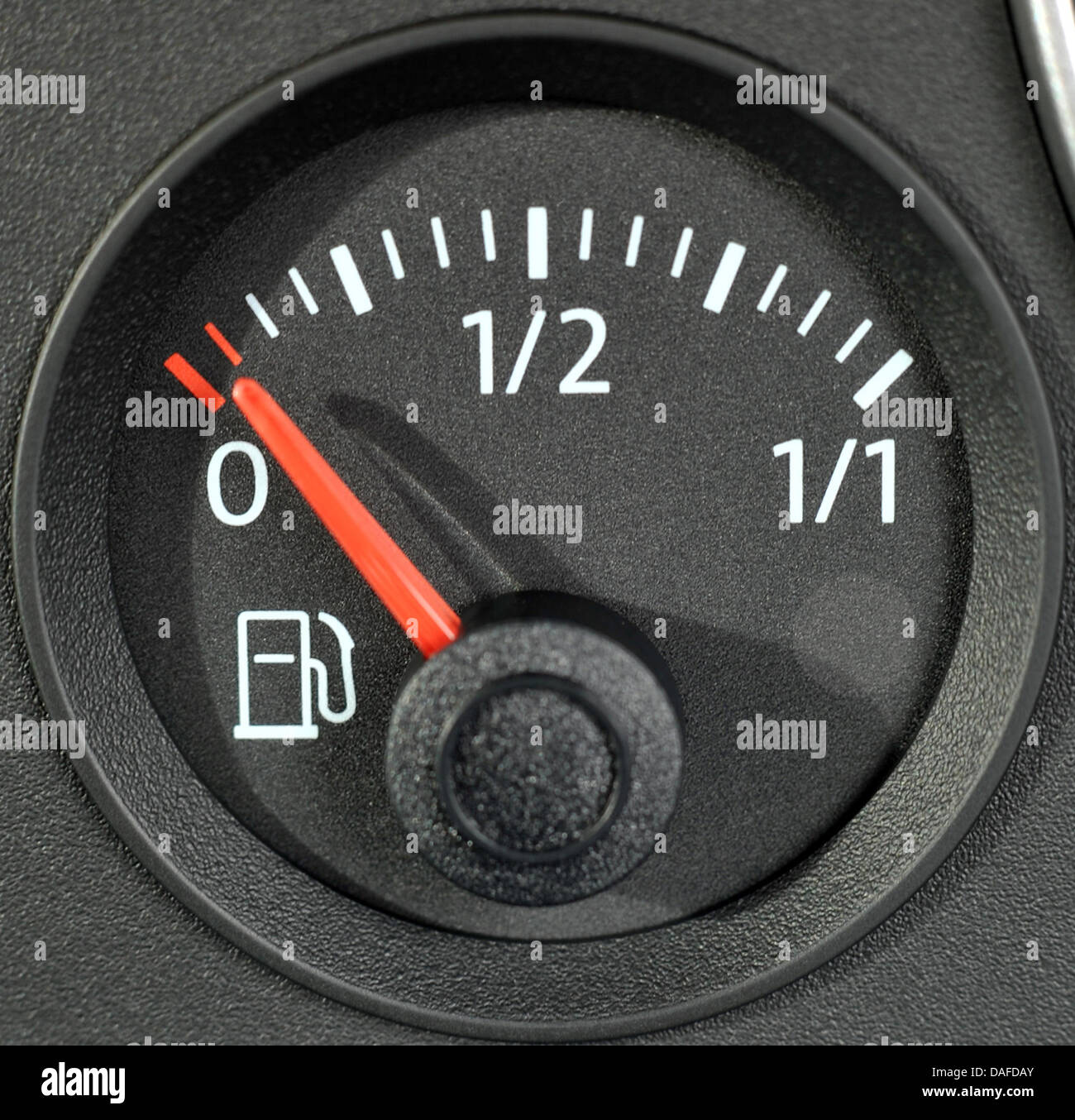 Petrol meter hi-res stock photography and images - Alamy