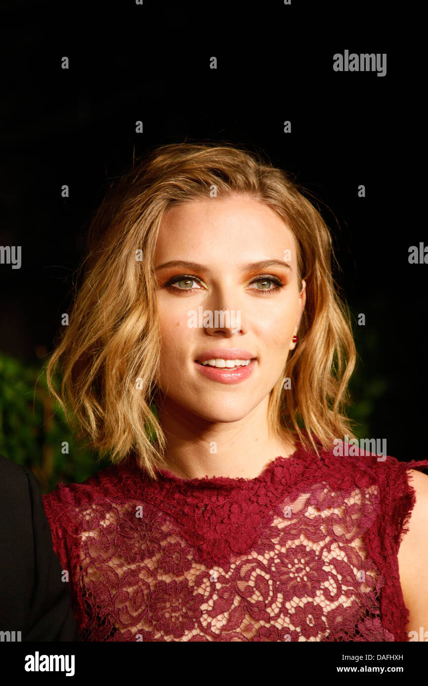 US actress Scarlett Johansson arrives for the Vanity Fair Academy Awards Party at Sunset Tower in Los Angeles, USA, 27 February 2011. Photo: Hubert Boesl Stock Photo