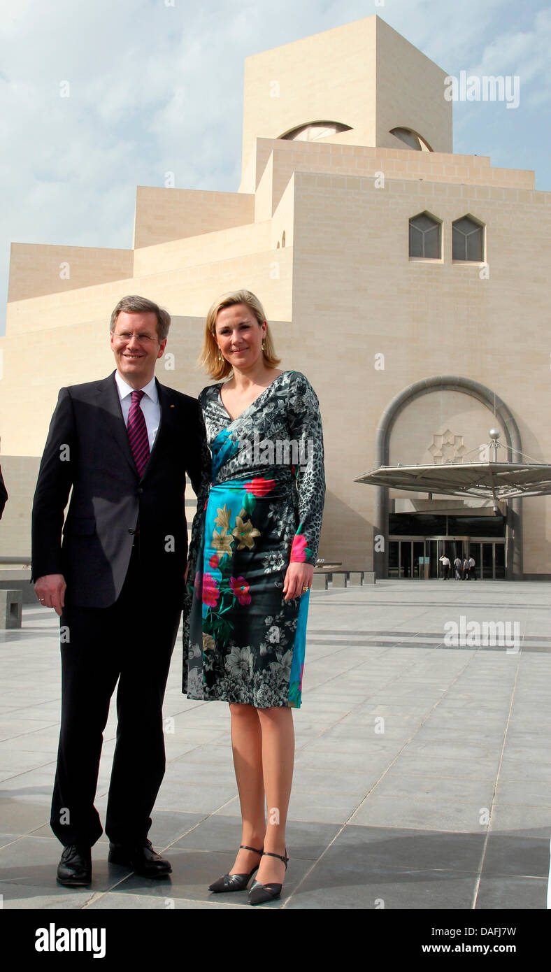 Bundesprsident Christian Wulff Und Seine Frau Bettina Besuchen Am