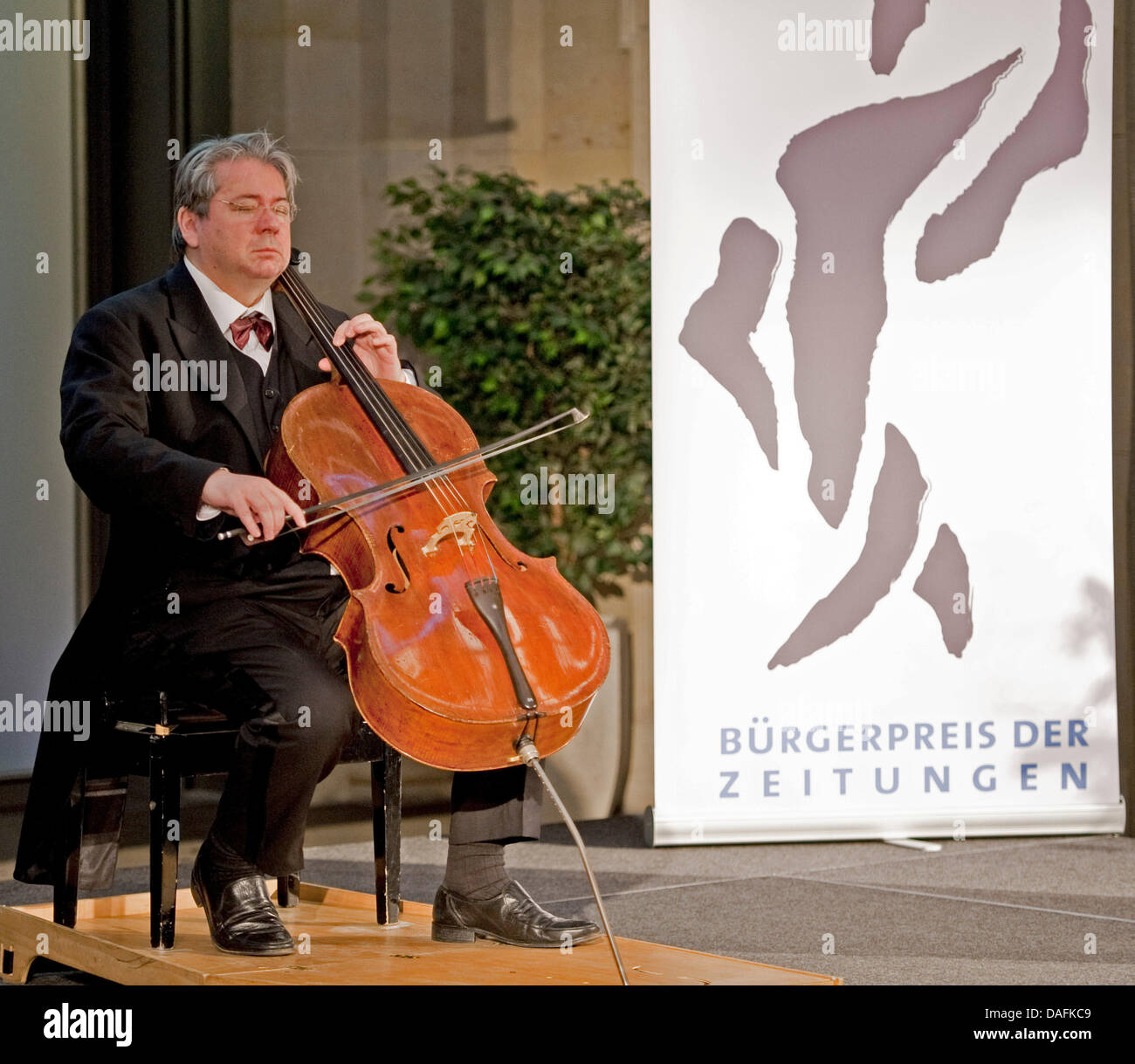 German violoncellist Thomas Beckmann plays as he his awarded with the Stock  Photo - Alamy