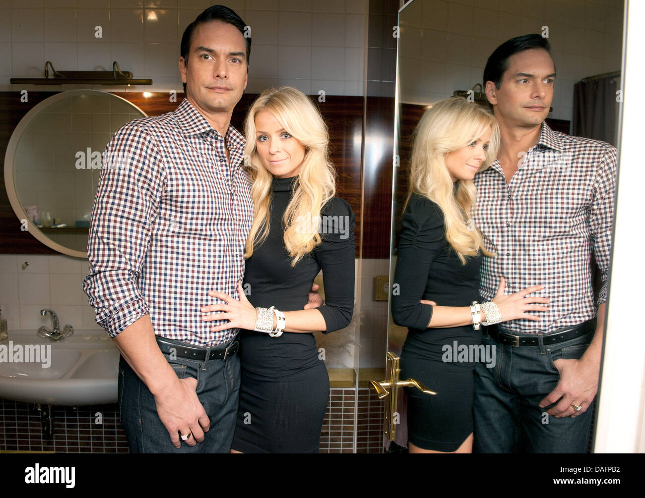 Swedish top model Marcus Schenkenberg poses with his US American(05)