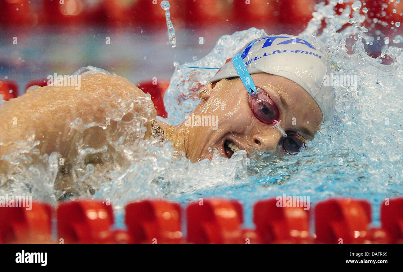 Federica Pellegrini of Italy competetes in her 400m Freestyle heat at the Swimming short course European Championships in Szczecin, Poland, 10 December 2011. Photo: Hannibal dpa Stock Photo