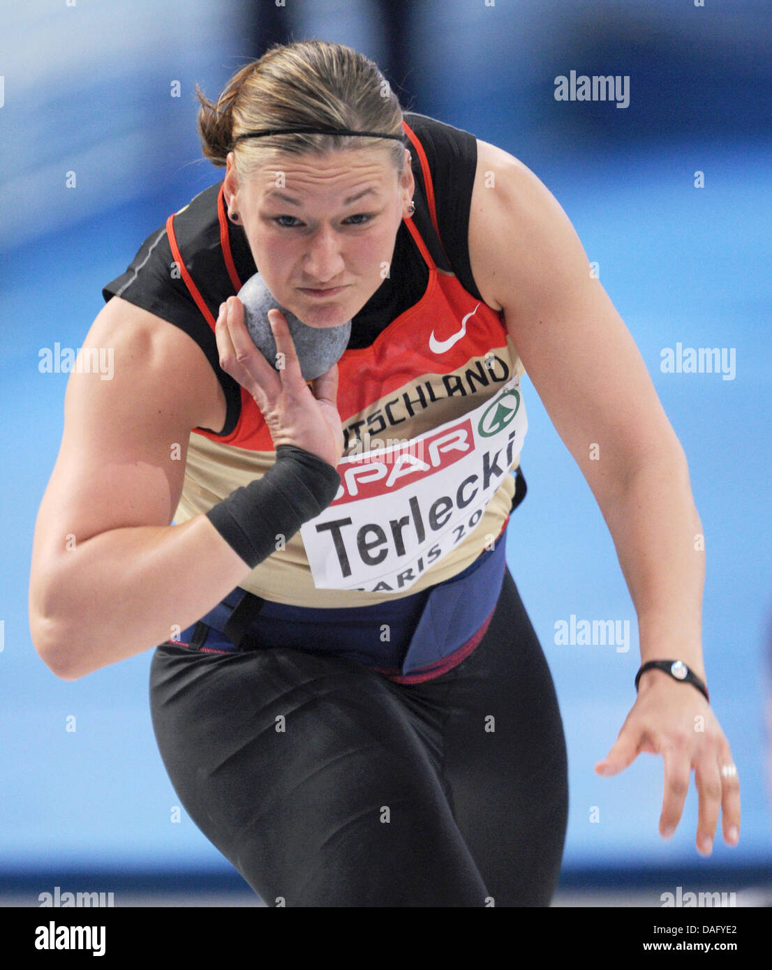 Germany's Josephine Terlecki competes in the shotput competition at the European Athletics Indoor Championships 2011 in Paris, France, 05 March 2011. Photo: Arne Dedert Stock Photo