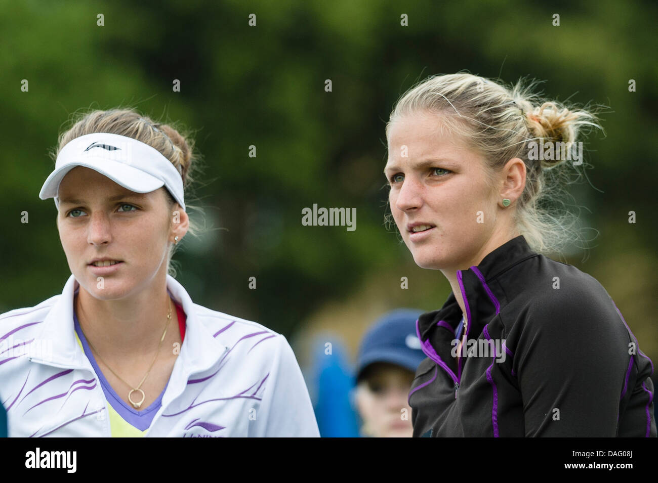 Identical twins, Kristyna Pliskova (on left in white) of Czech Republic and  Karolina Pliskova of Czech Republic Stock Photo - Alamy