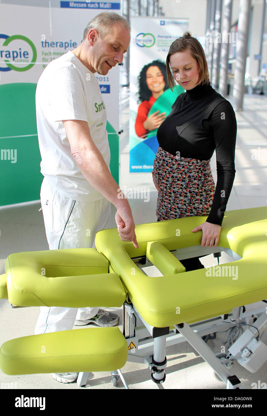 Physio Therapist Rolf Blume Show Madlen Thienel How To Use The Massage Chair For Pregnant Women Smart Xl At The Therapie Leipzig Tradeshow In Leipzig