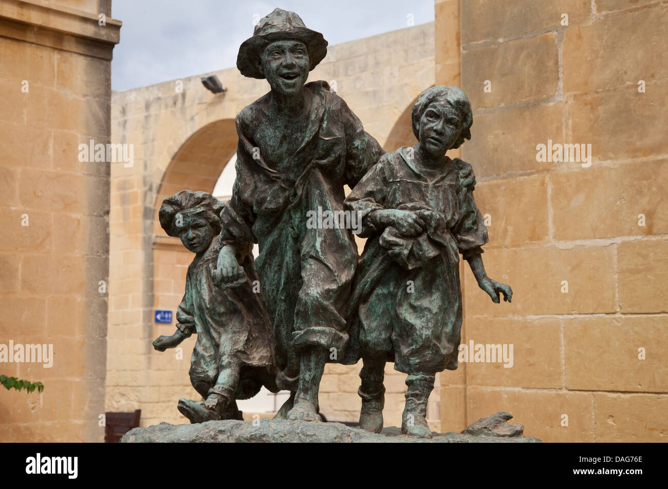 Les Gavroches (The Urchins), bronze statue in Upper Barracca Gardens ...