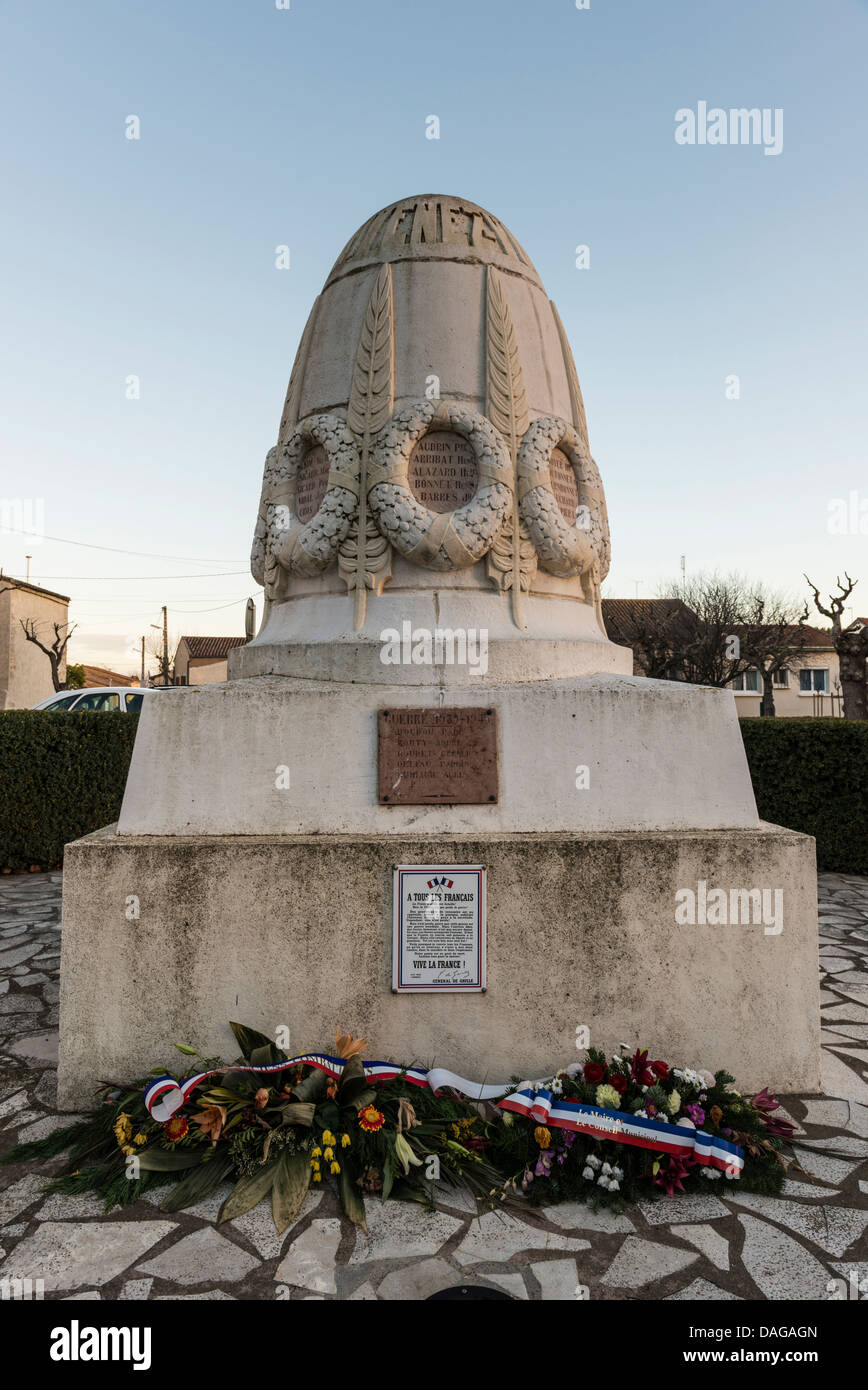 World War 2 memorial in Alignan du Vent, Hérault, Languedoc-Roussillon, France Stock Photo