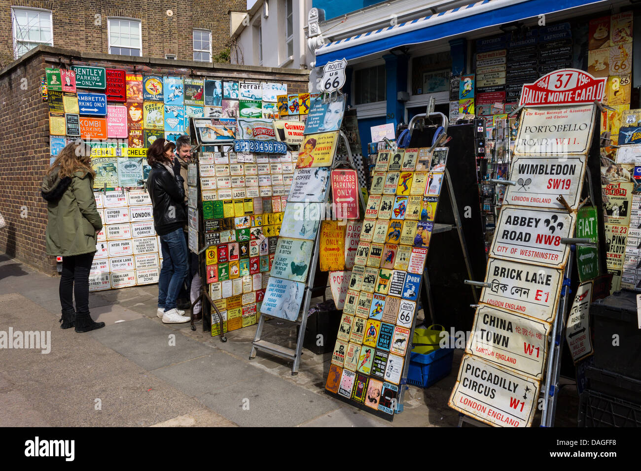 UK, England, London, Portobello Road Antique Market Stock Photo Alamy