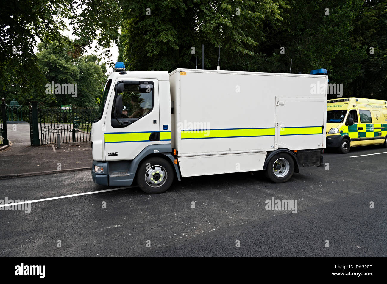 Tipton, West Midlands, UK. 12th July 2013. Mosque nail bomb disposal van Credit:  i4images/Alamy Live News Stock Photo