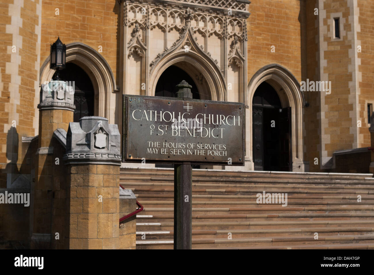 London, UK. 13th July 2013. Ealing Abbey where pro-choice counter-protesters opposed religious anti abortionists, Ealing London, UK. 13th July 2013 Credit:  martyn wheatley/Alamy Live News Stock Photo