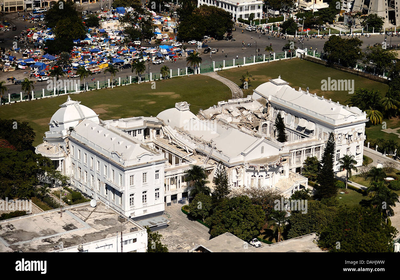 Aerial view of the Presidential Palace destroyed in the 7.0 magnitude earthquake that killed 220,000 people January 28, 2010 in Port-au-Prince, Haiti. Stock Photo