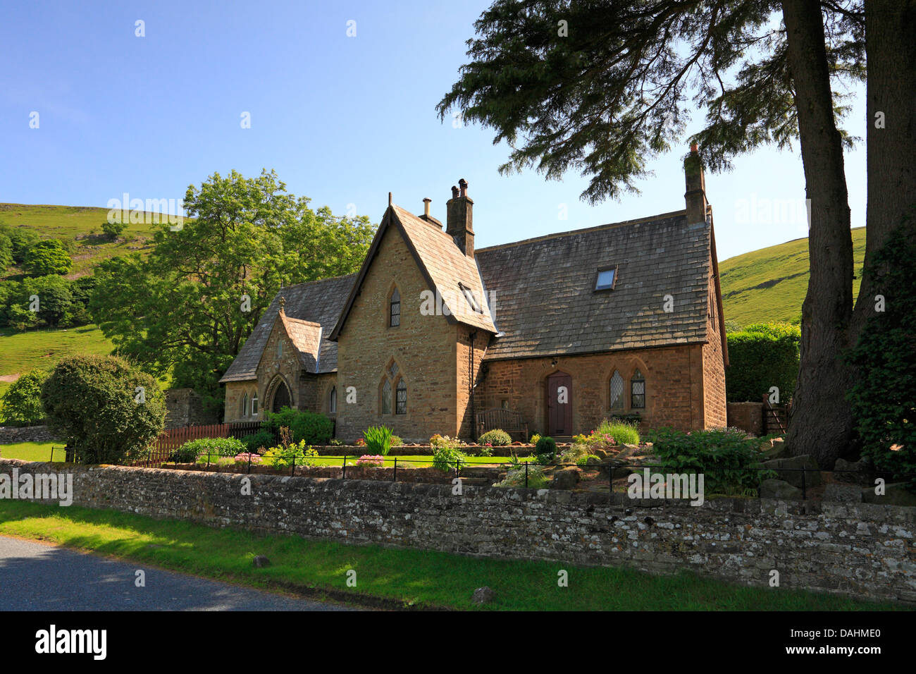 Buckden Old School House, Wharfedale, North Yorkshire, Yorkshire Dales National Park, England, UK. Stock Photo
