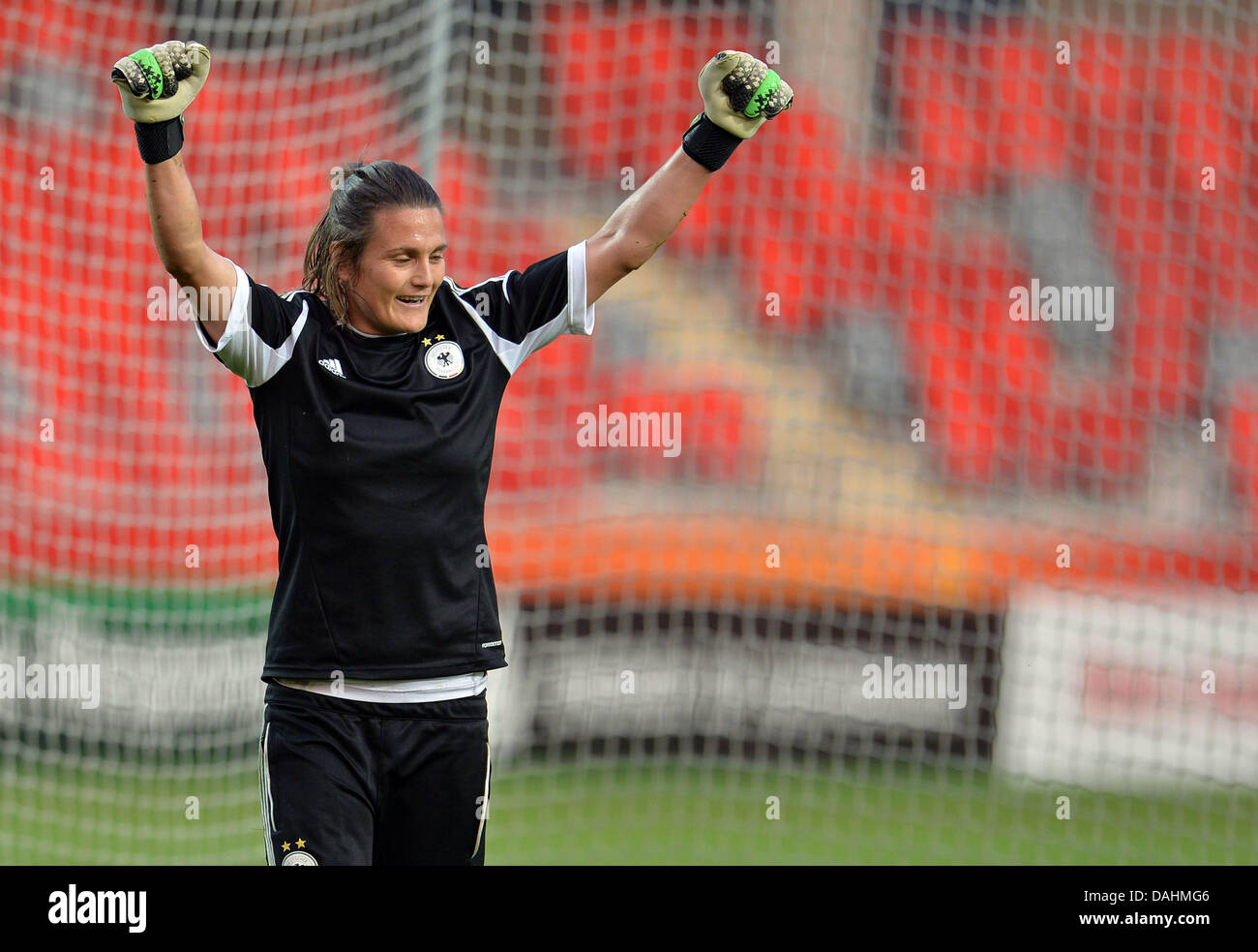 Germanys Goalkeeper Nadine Angerer Takes Part In The Final Training Session During The Uefa 