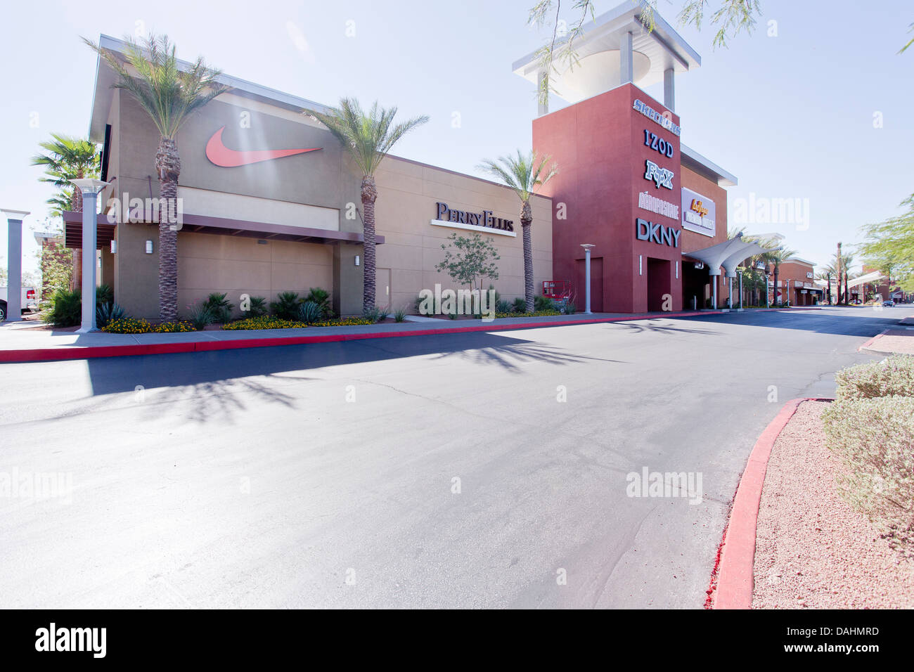 Las Vegas Premium Outlets South in Nevada Editorial Image - Image of  discount, outlet: 61966020