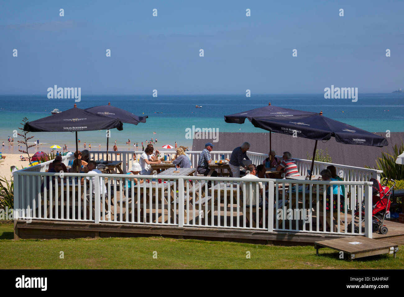 Open air beach cafe and restaurant at Porthminster beach St. Ives Stock