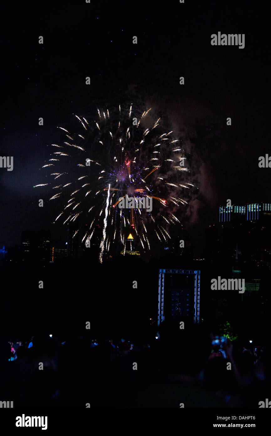Central park fireworks hires stock photography and images Alamy