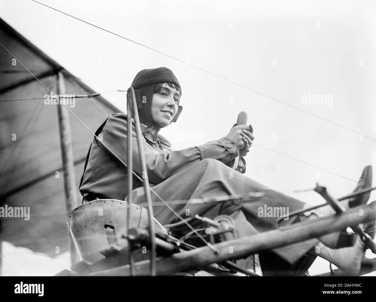 HELEN DUTRIEU (1877-1961) Belgian pioneer aviator, world cycling champion etc etc about 1911 Stock Photo