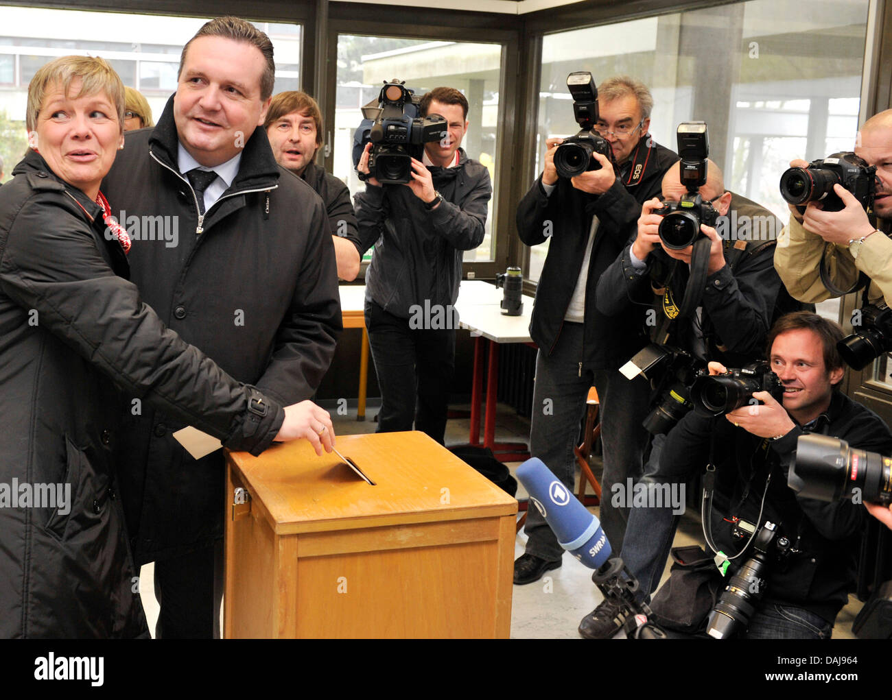 The picture shows the acting Prime Minister of the state of Baden