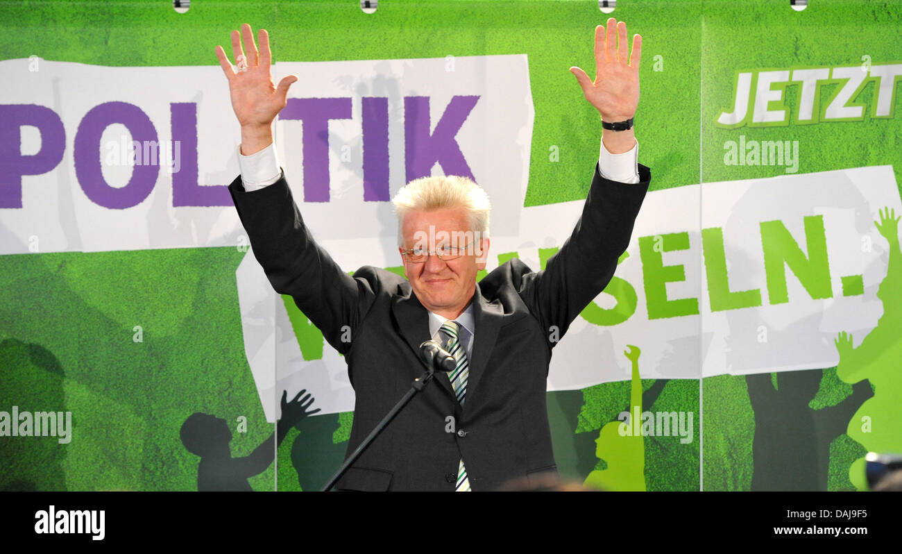 The picture shows the lead candidate of the Green Party Winfried Kretschmann waving at his supporters at the Landtag election in the state of Baden-Württemberg at the Landtag in Stuttgart, Germany on 27 March 2011. At the Landtag elections in Baden-Württember 7,8 million citizens are eligible to vote. 19 Parties with 684 candidates and 6 independent candidates have entered the elec Stock Photo
