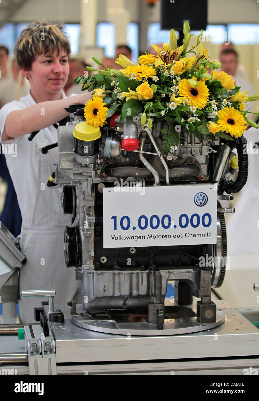 Gasoline engines hires stock photography and images Alamy