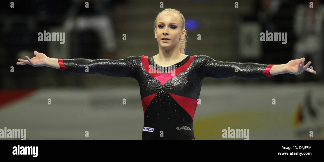 Romanian gymnast Sandra Raluca Izbasa competes in the women's floor ...