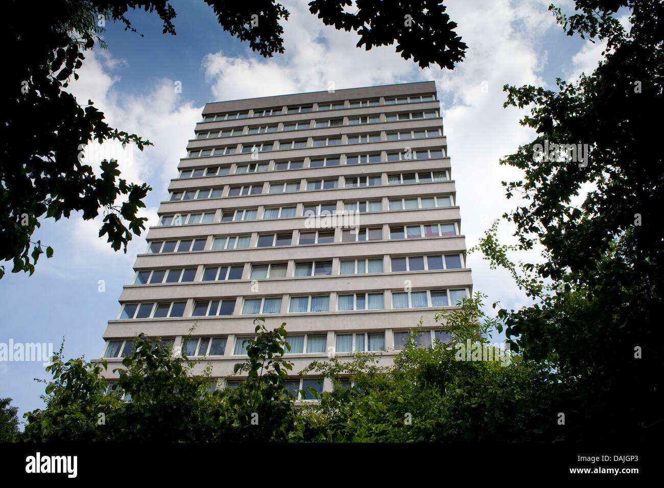 High-rise Lincoln Court estate, in North London, Bethune Road, Stoke Newington / Stamford Hill in London Borough of Hackney, 2013 Stock Photo
